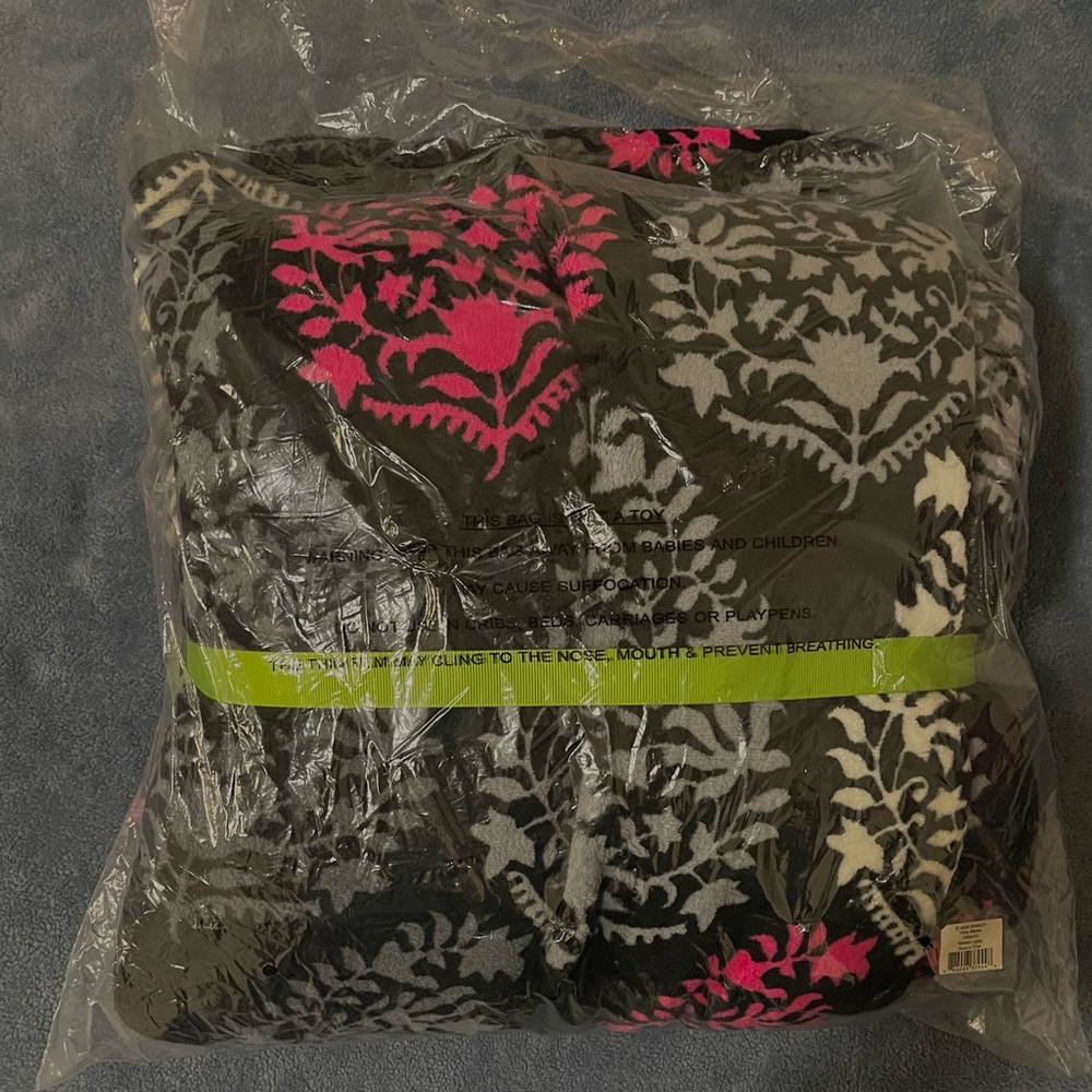 Vera Bradley Northern Lights throw blanket